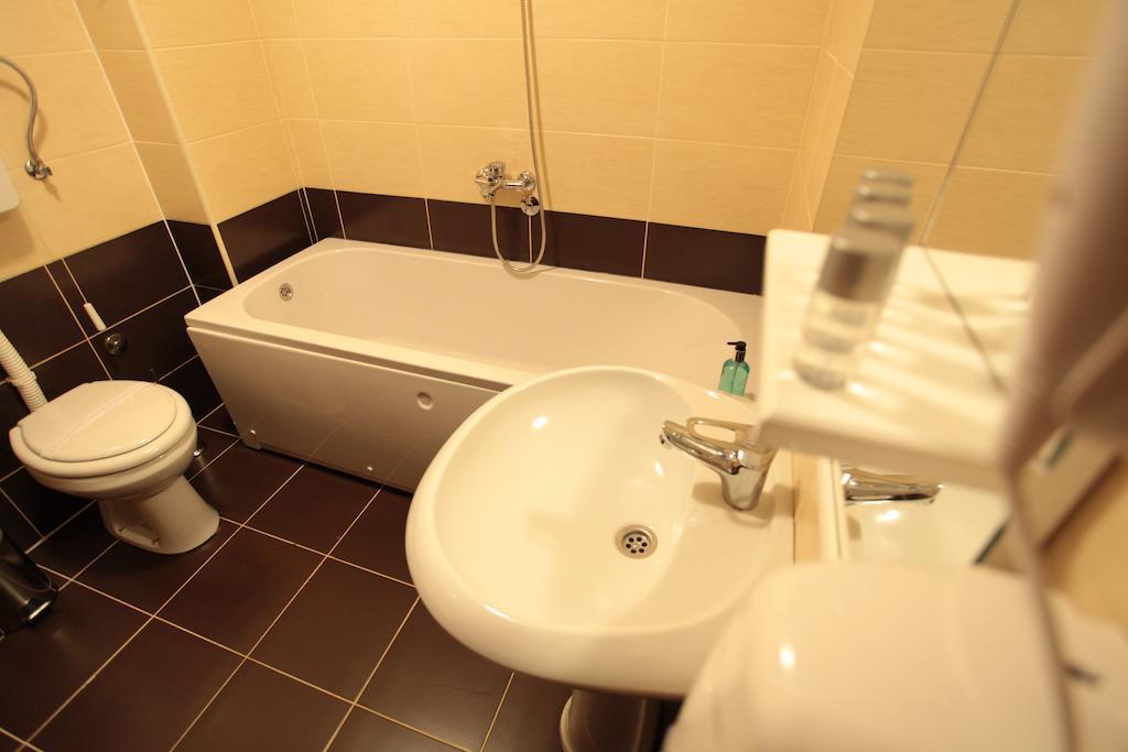 Obrenovac  Hostel Royal الغرفة الصورة